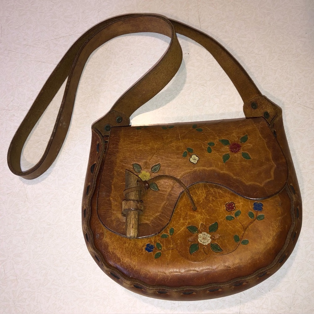 Vintage 70’s Brown Leather Saddle Shoulder Bag with Floral Design